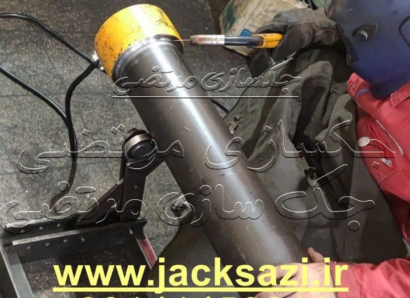 تعویض سیلندر جک بیل مکانیکی هیوندای 320؛ سریع و ارزان